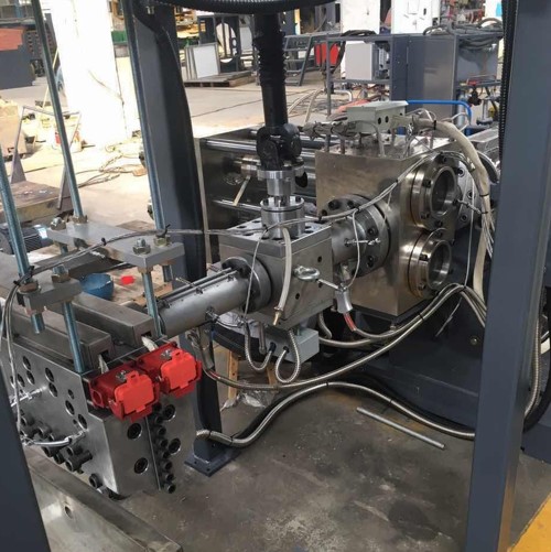 ?？迫垠w泵+雙柱換網(wǎng)器 PET打包帶生產(chǎn)線2